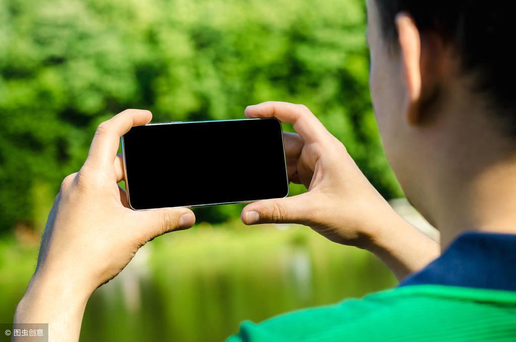 手机买OLED屏还是LCD屏，看完再决定