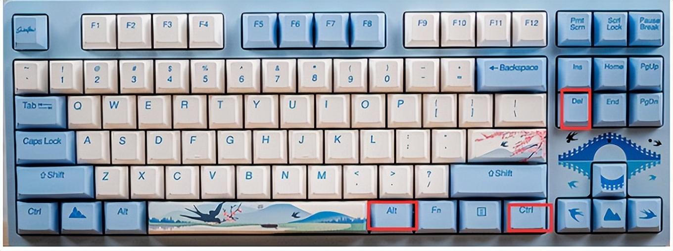 电脑显示屏黑屏按什么键恢复