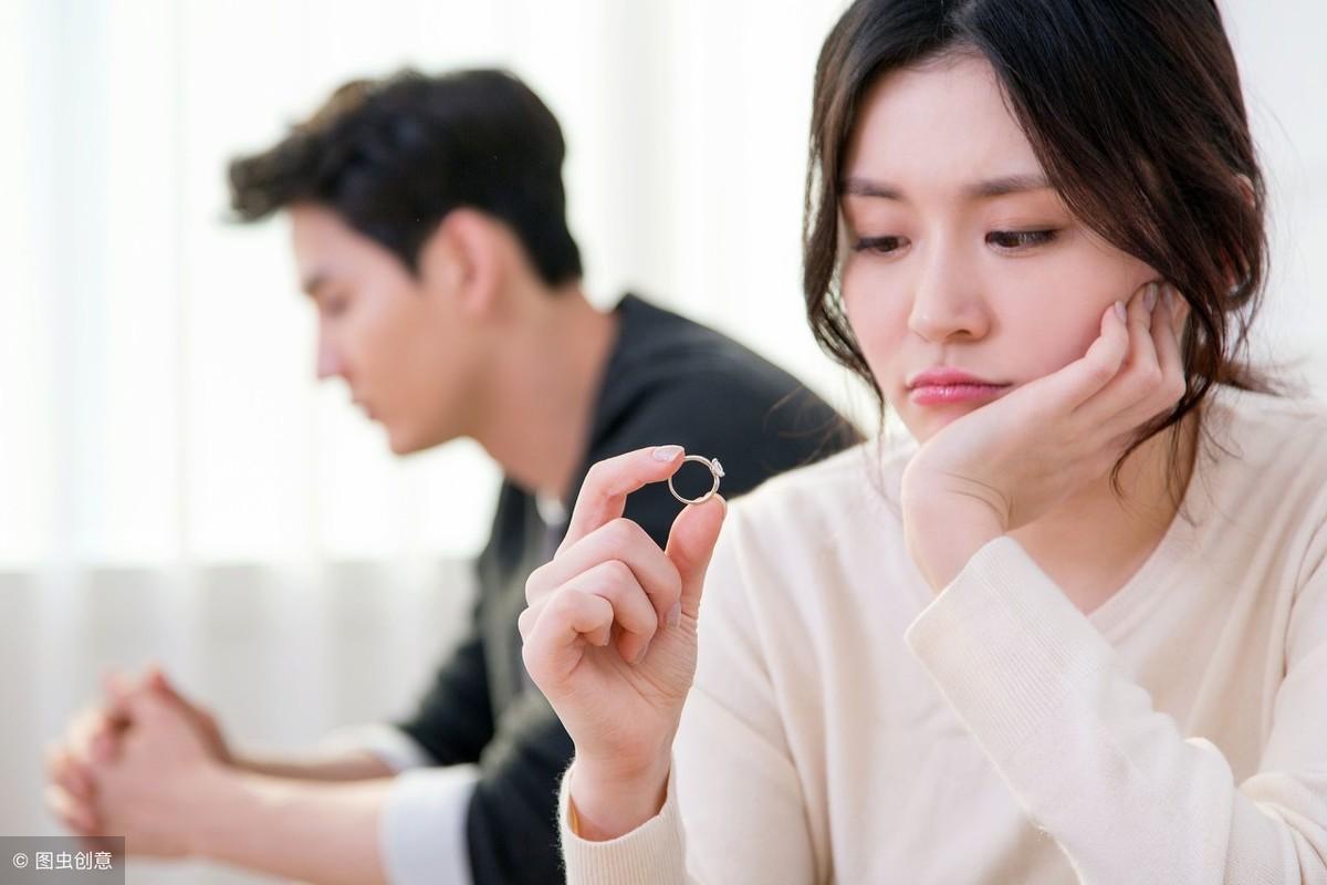 20秒记一个单词「第105个」subordinate