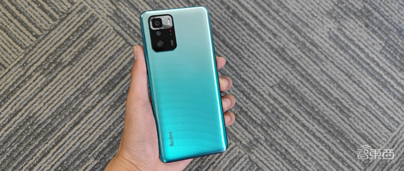 Redmi Note 10 Pro首发体验：67W充电下放，LCD为何能胜OLED？