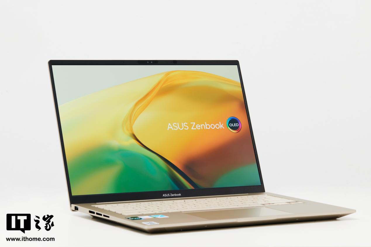 灵耀14 2023旗舰版轻薄本评测 :皓沙金材质手感温润