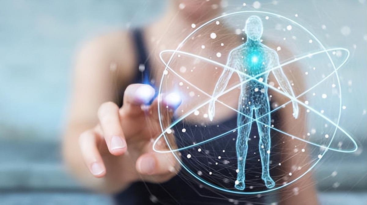 人体扫描新技术：手机扫描生成3D人体模型