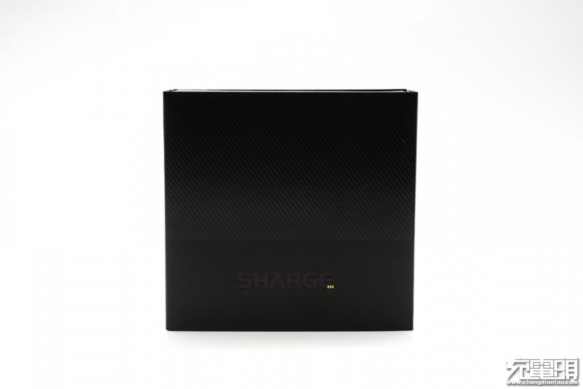 闪极100W氮化镓拆解，支持多种双口快充组合，内部井井有条