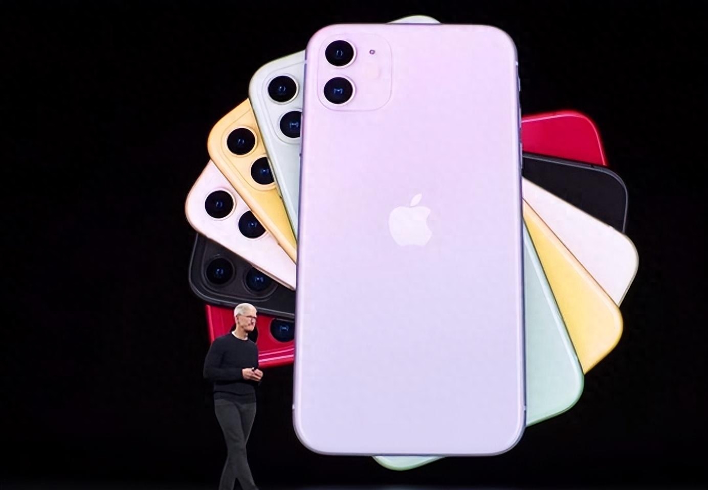 iPhone一代旗舰,二手价沦为“低端市场”,256GB跌至2448元