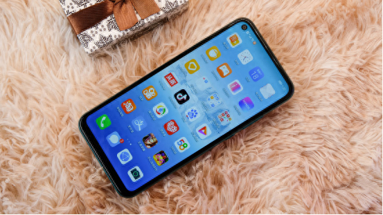 荣耀Play4T全面测评:有颜有实力,千元价位均衡之作