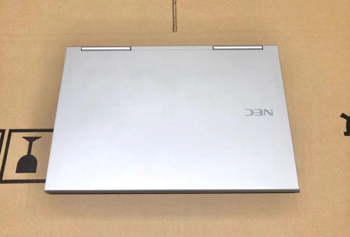 这才是“洋垃圾”笔记本中的王者,800克机身只卖一千元