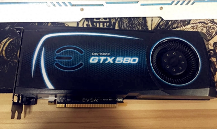 200元的GTX580显卡上手，曾经一代核弹显卡，如今还能吃鸡？