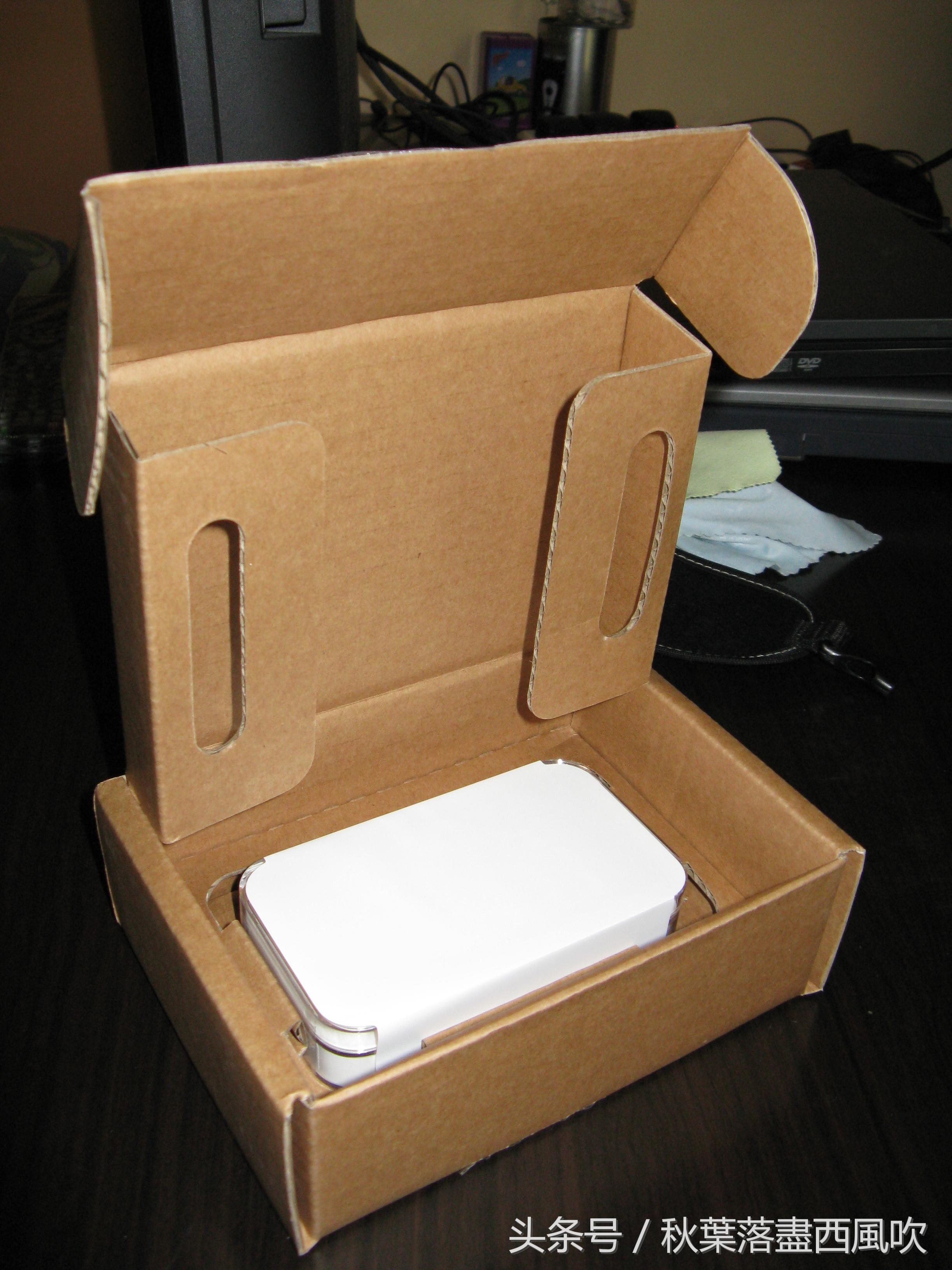 八年前的苹果产品开箱：iPod touch 4