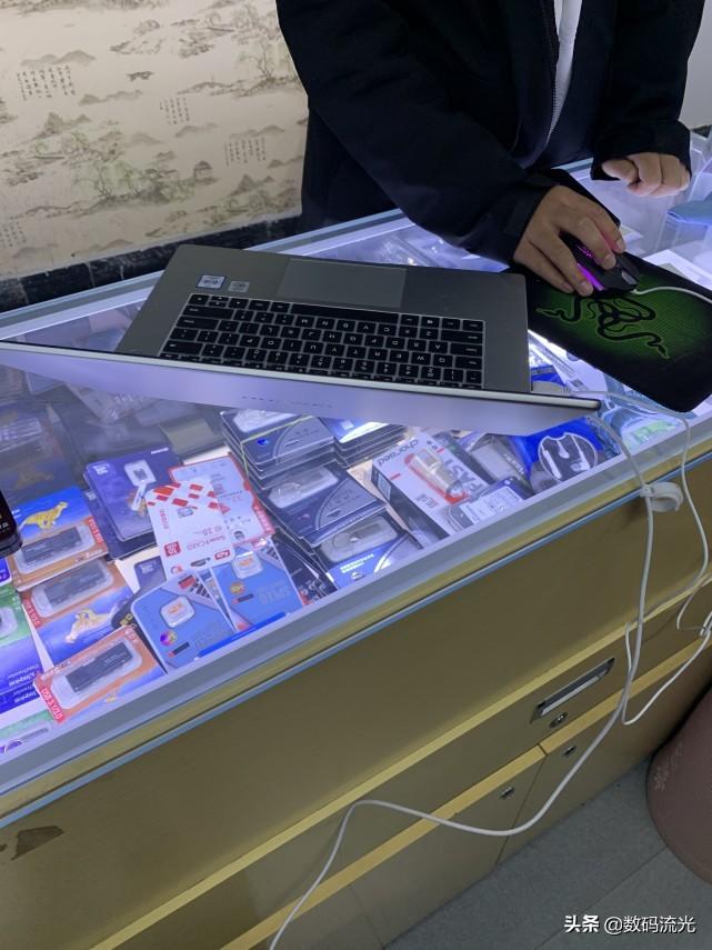 正版系统有打折的？大学生差点599装正版系统：感觉进了黑店