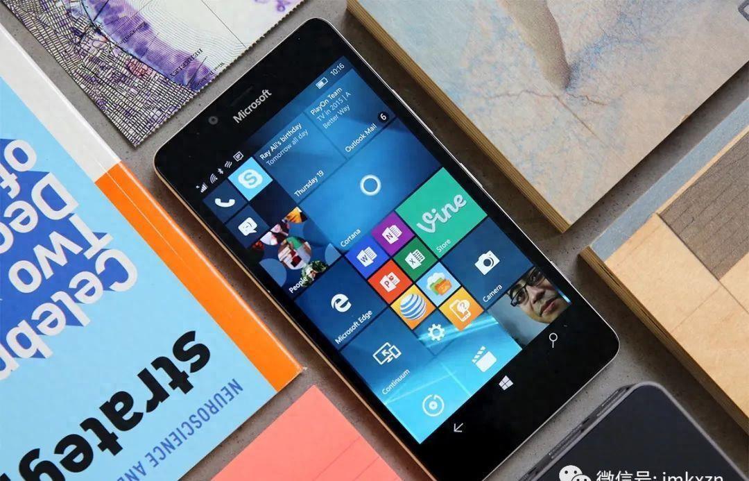 微软宣布终止Windows Phone手机应用商店服务