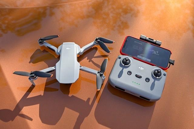 新增4K 新图传 续航提升 大疆Mini 2无人机评测