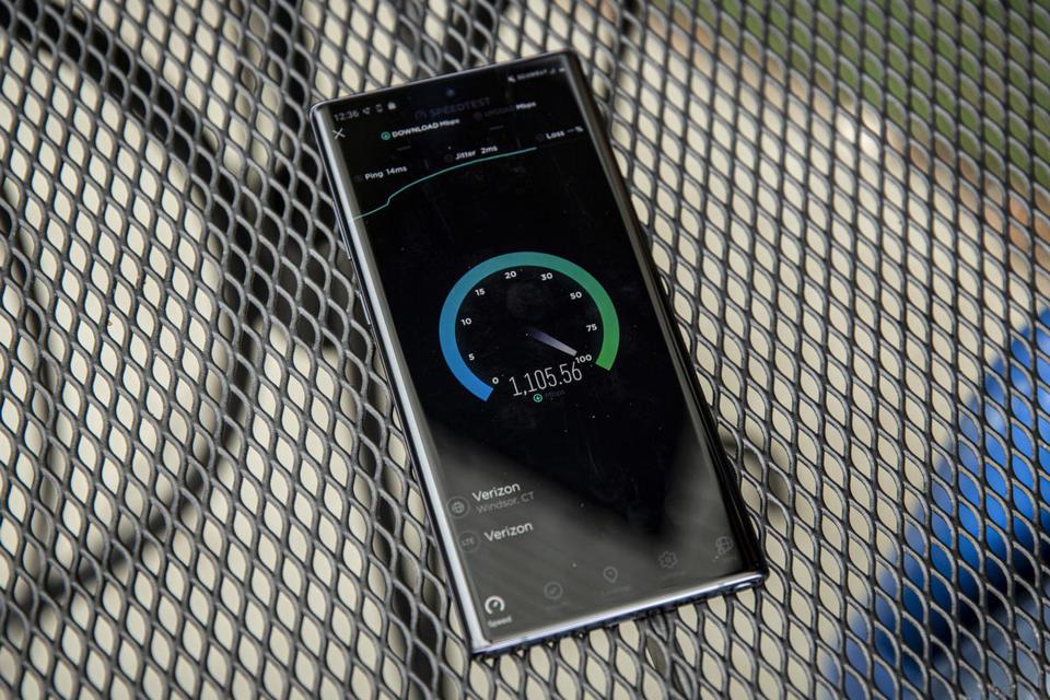 外媒试用Galaxy Note 10+ 5G评价：未成气候