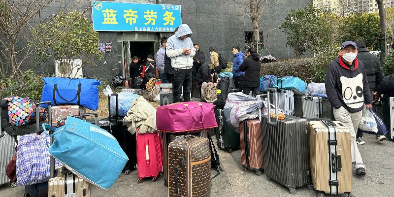 电子厂大门难进