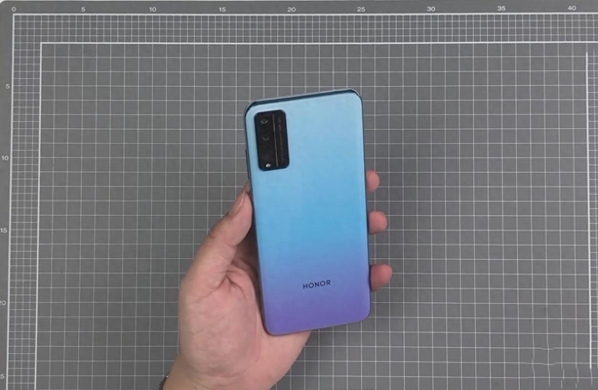 重度使用了一周的荣耀play4T Pro，只谈真实感受，不吐不快