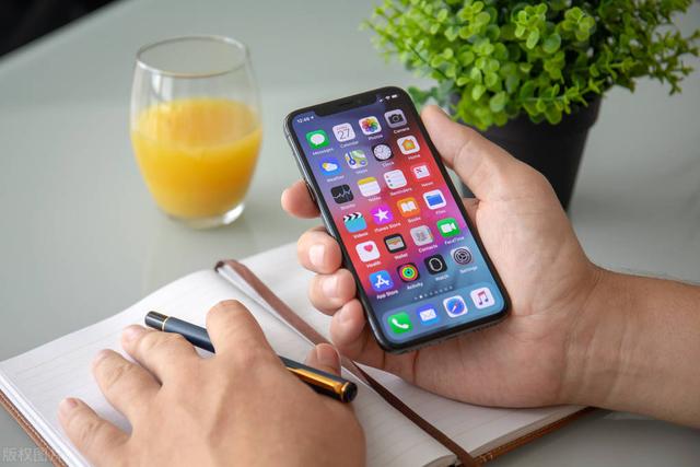 苹果系统数据占用太多怎么清理（iphone内存灰色部分占了一大半）