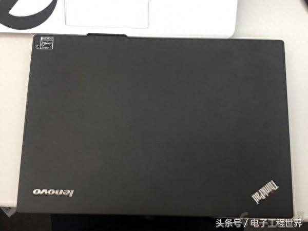 手把手教你给Thinkpad X240更换键盘