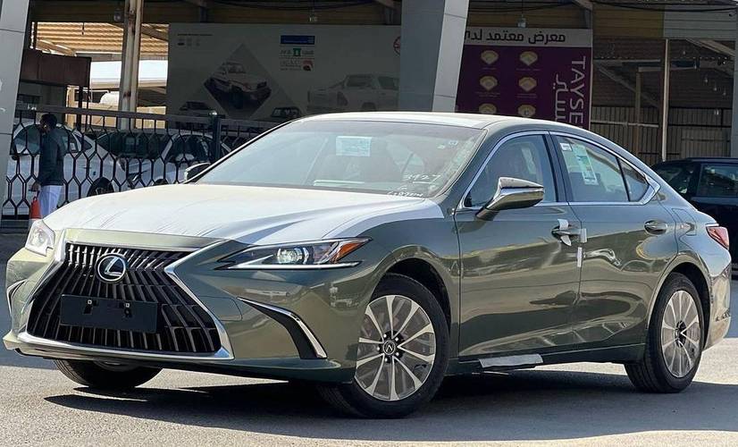 30万开惯了雷克萨斯ES，再试驾凯迪拉克CT6，对比后差距一目了然