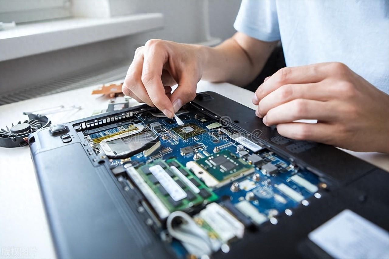 电脑扬声器正常但是没有声音怎么办？