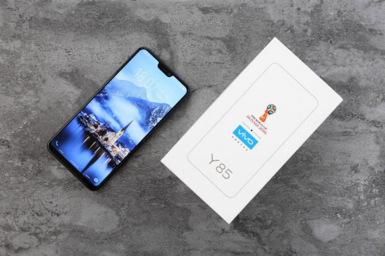 vivo Y85全面评测：堪称千元全面屏新旗舰