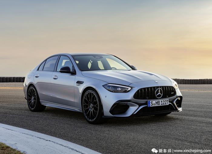 告别大V8，搭2.0T+电机混动！全新奔驰AMG C63发布