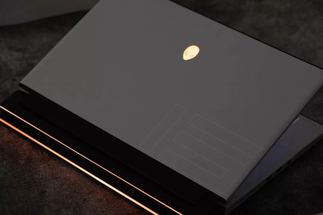 Alienware M15测评：这是一款拥有眼球追踪的轻薄游戏本