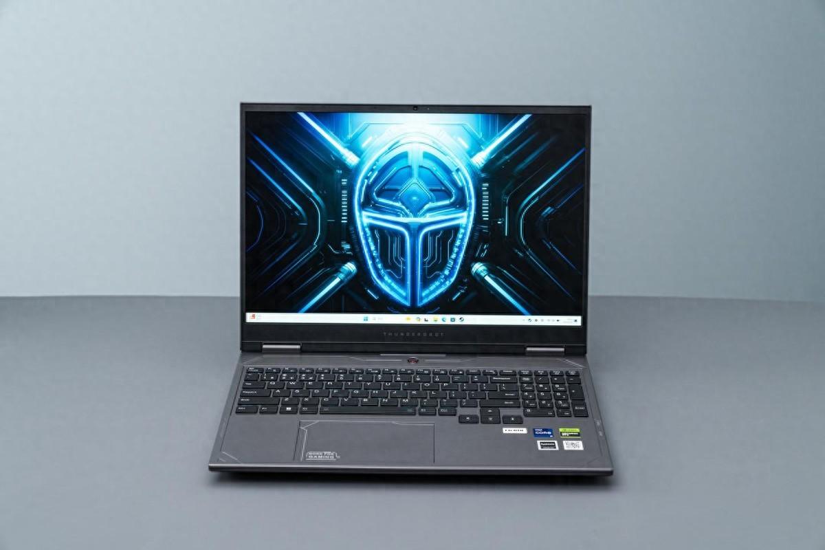 值得推荐的低噪声顶级处理器游戏本:雷神猎刃16测评