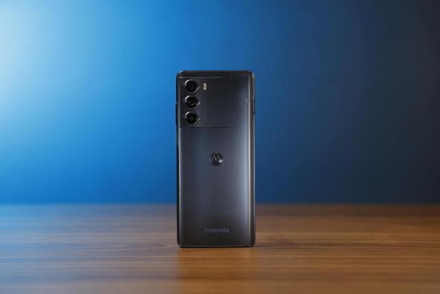 摩托罗拉edge s30手机怎么样（摩托罗拉s30怎么样）