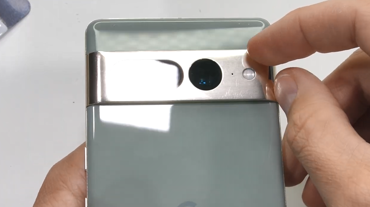 谷歌Pixel 7 Pro手机耐用性测试