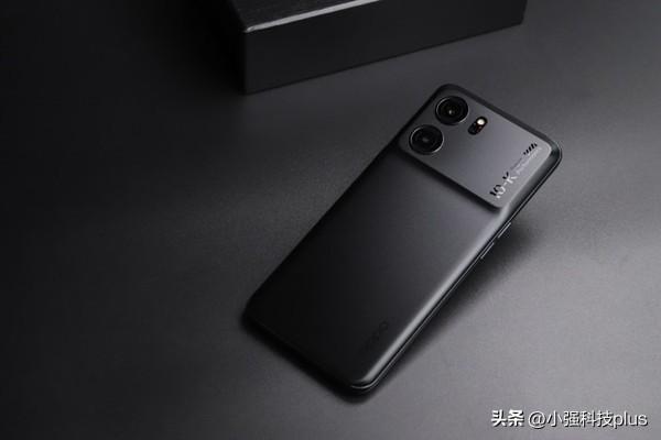 手机不用买太贵，这三款目前口碑最好，价格也到最低了