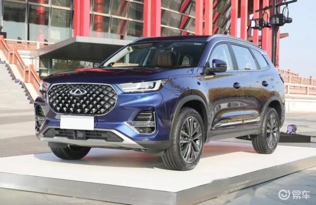 外观尺寸“巨无霸”！体验瑞虎8PLUS，外观豪华，内饰似路虎