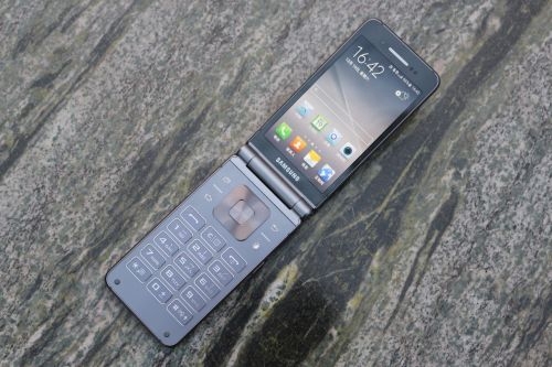 奢华之典范 复古之王者 三星顶级手机W2016评测