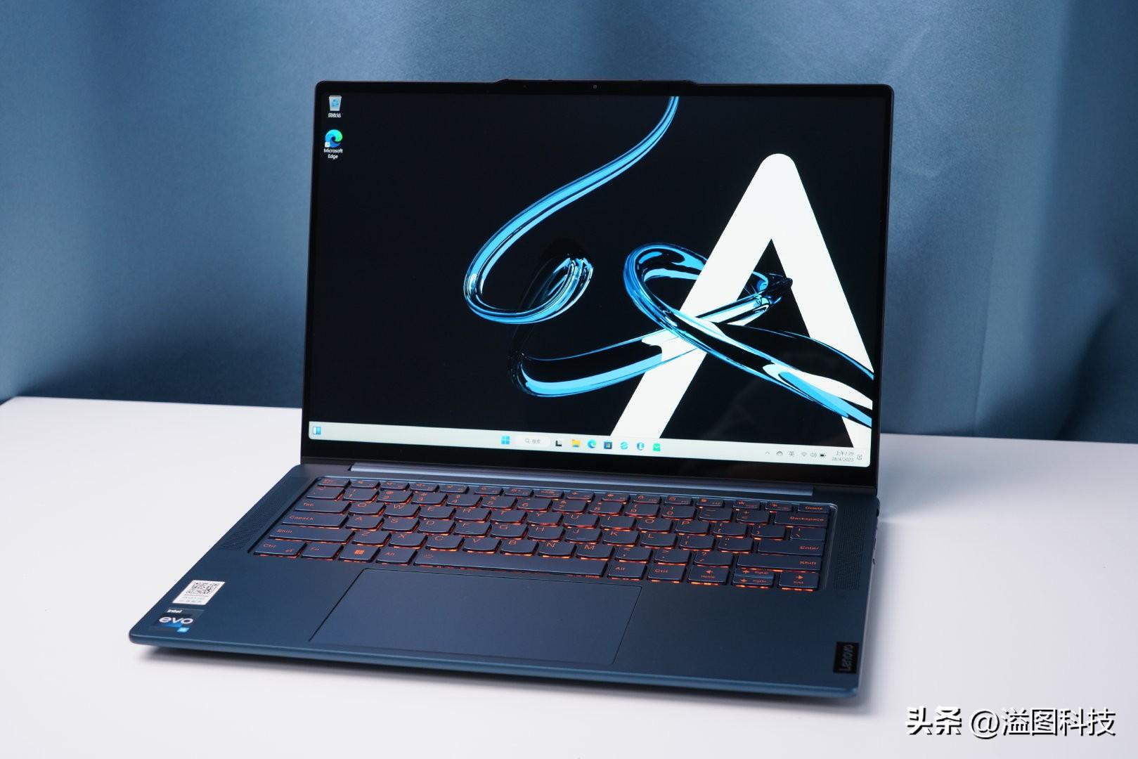 质感拉满 联想YOGA Pro14s 2023高能本评测