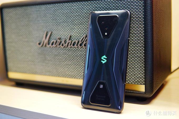 120Hz的丝滑体验:黑鲨3S游戏手机深度评测