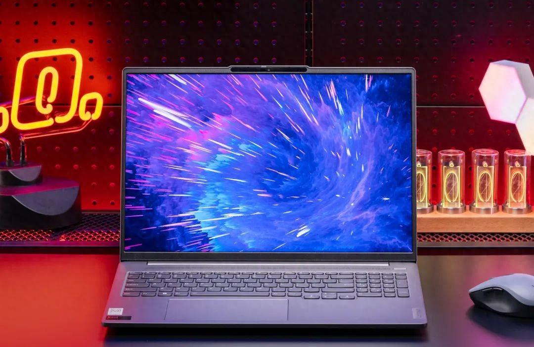 游戏掀翻锐龙？功耗还低二三十W!? 一篇文章全面了解酷睿Ultra和联想小新Pro 1