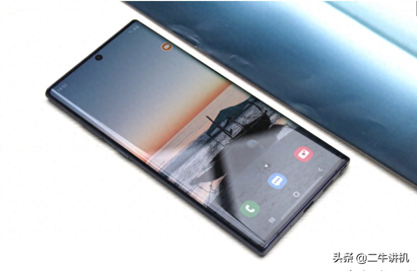 新款发布却依旧坚挺,三星Galaxy Note 10+横评