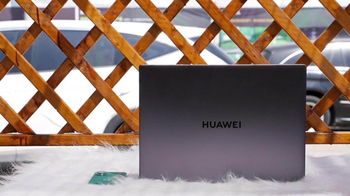 华为MateBook 16s 2023体验：三维一体，打造专业大屏高性能笔记本