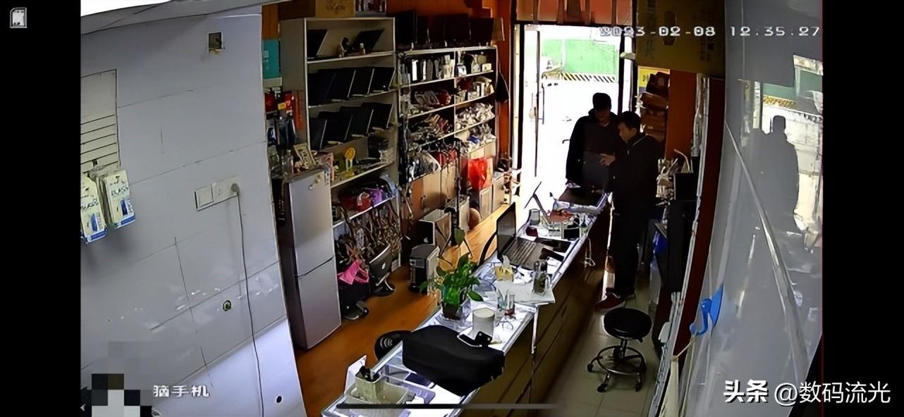 电脑不开机，我几分钟修好收100，小伙说我开黑店：太贵了！