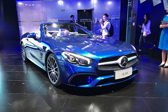 奔驰|发布2017款SL400 起售价106.80万