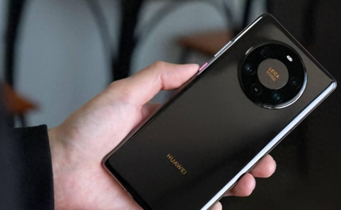 为何很多人都说:即便P50 Pro登场后,Mate 40也是最值得买的华为?