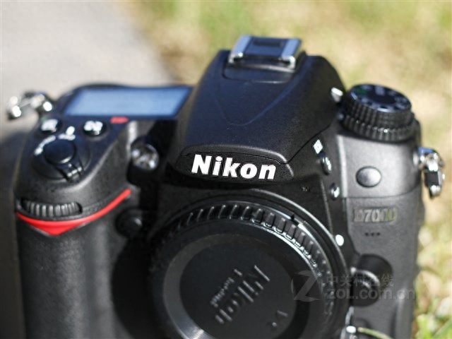 尼康D7000套机好连拍 大庆百脑汇5688