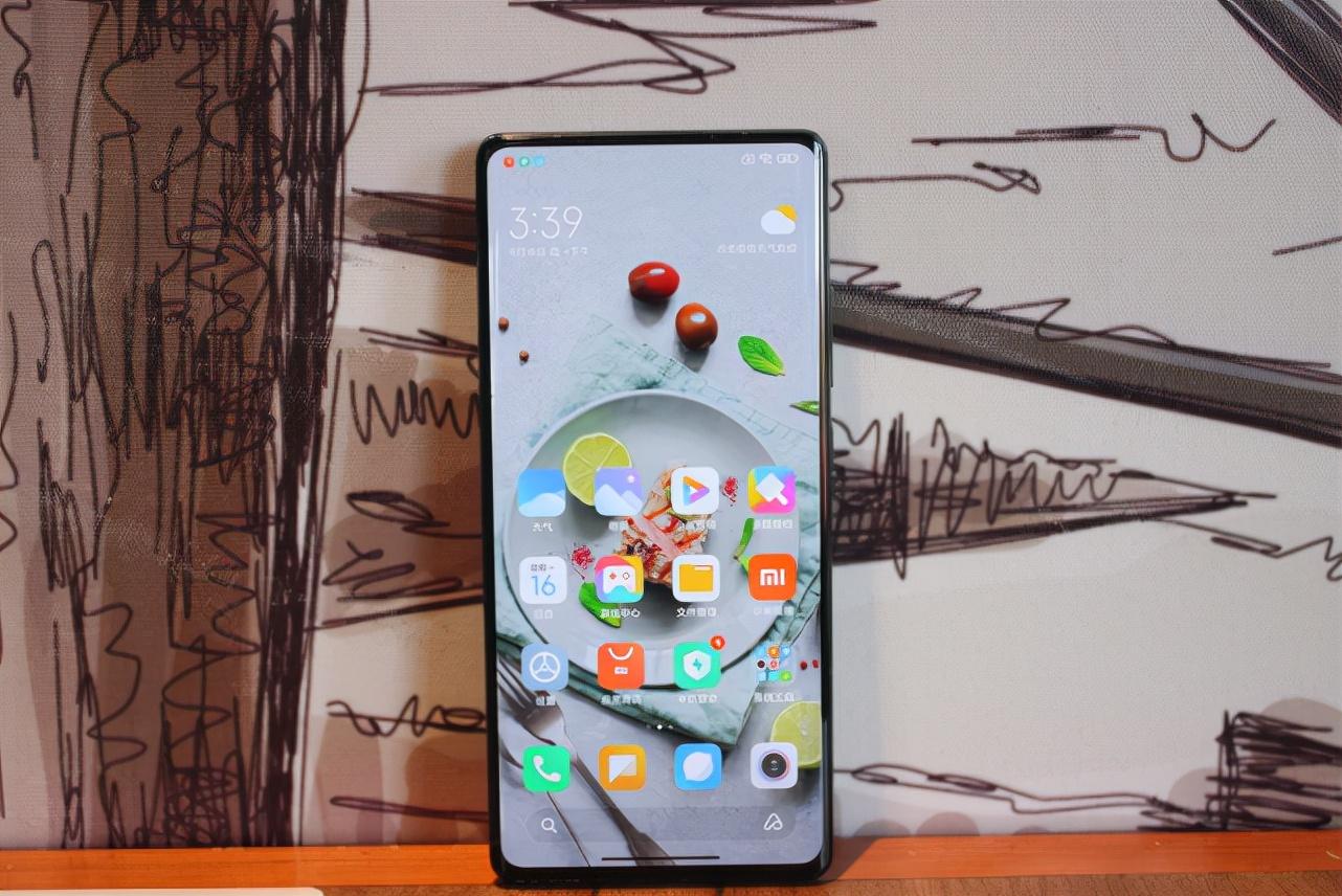 发布仅3个月就狂降1000，小米MIX4首发购买的米粉真伤心