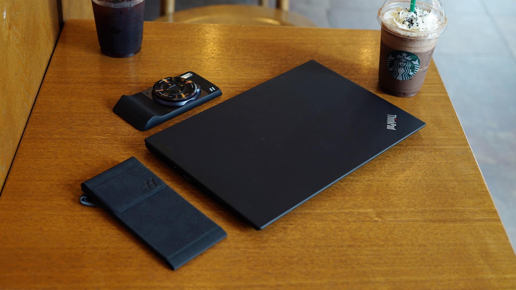 ThinkPad X1 Carbon 2017 简评，出众，出色！