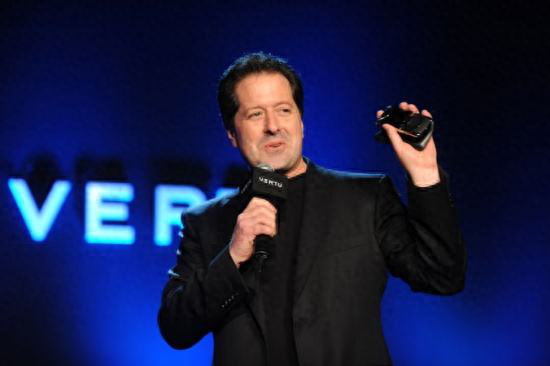 普通版卖十几万人民币的Vertu手机凭什么卖这么贵