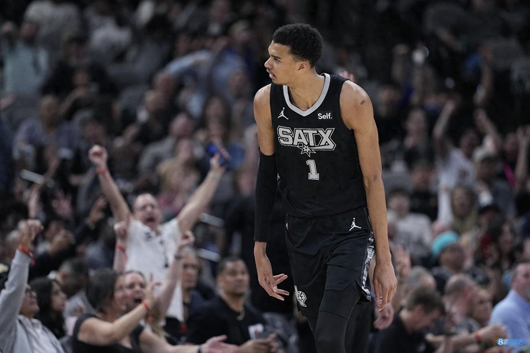 马刺下一场客战勇士 波波维奇：得看看文班的情况 他预计能出战