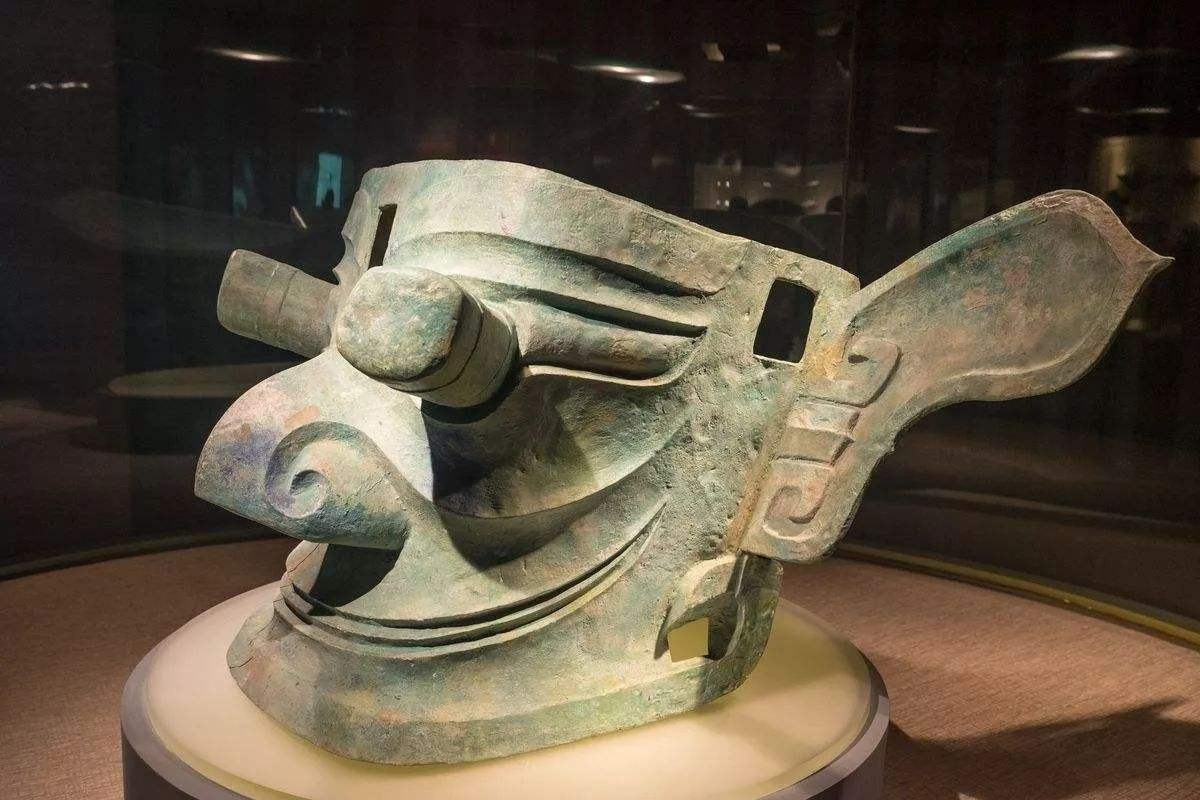 三星堆明明可深入研究,为何突然停止挖掘了?专家:你看出土了啥