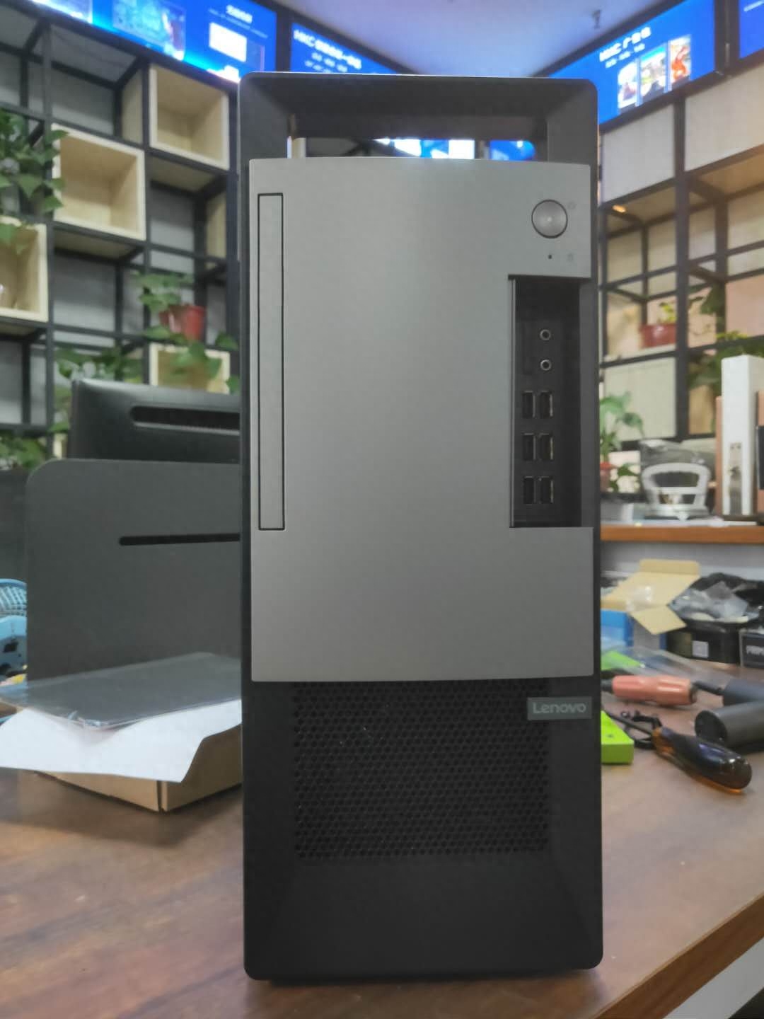 新买联想扬天电脑启动太慢，直接外加固态硬盘，硬盘加的太硬核