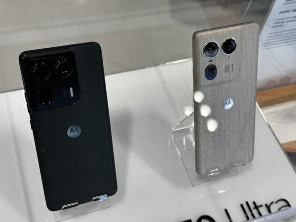 联想Tech World盛会揭幕 首台AI手机moto X50 Ultra国行版惊艳亮相