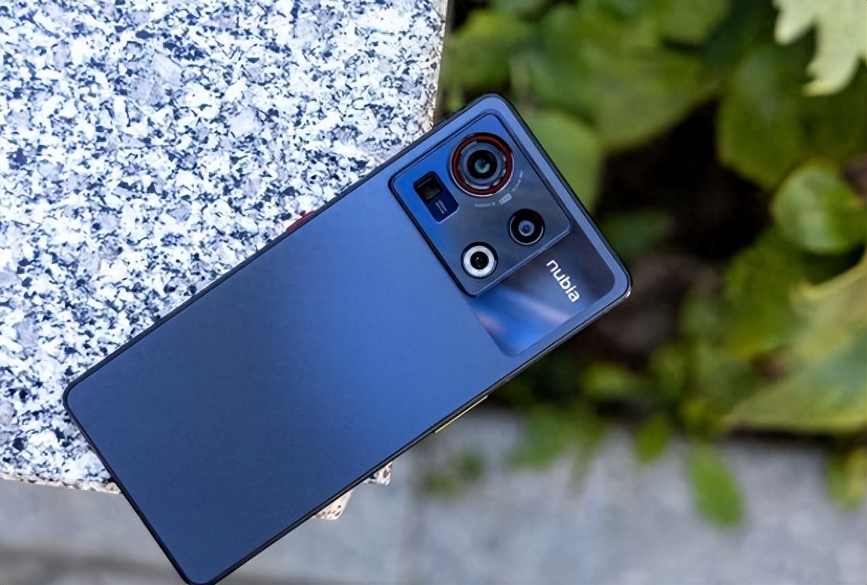 这4款手机,配置高通骁龙8Gen2,功耗低、发热少,夏季使用体验好