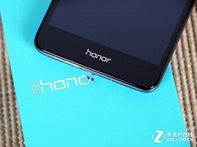 军训后的狂欢  先买这几款手机压压惊