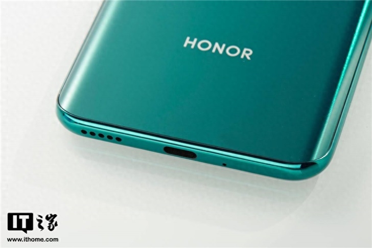 主打轻薄和游戏性能，荣耀Play 4T Pro上手评测